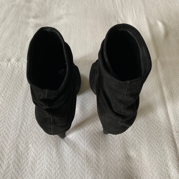 Vince Camuto Open Toe Bootie, Size 6.5, Black - Picture 5 of 13